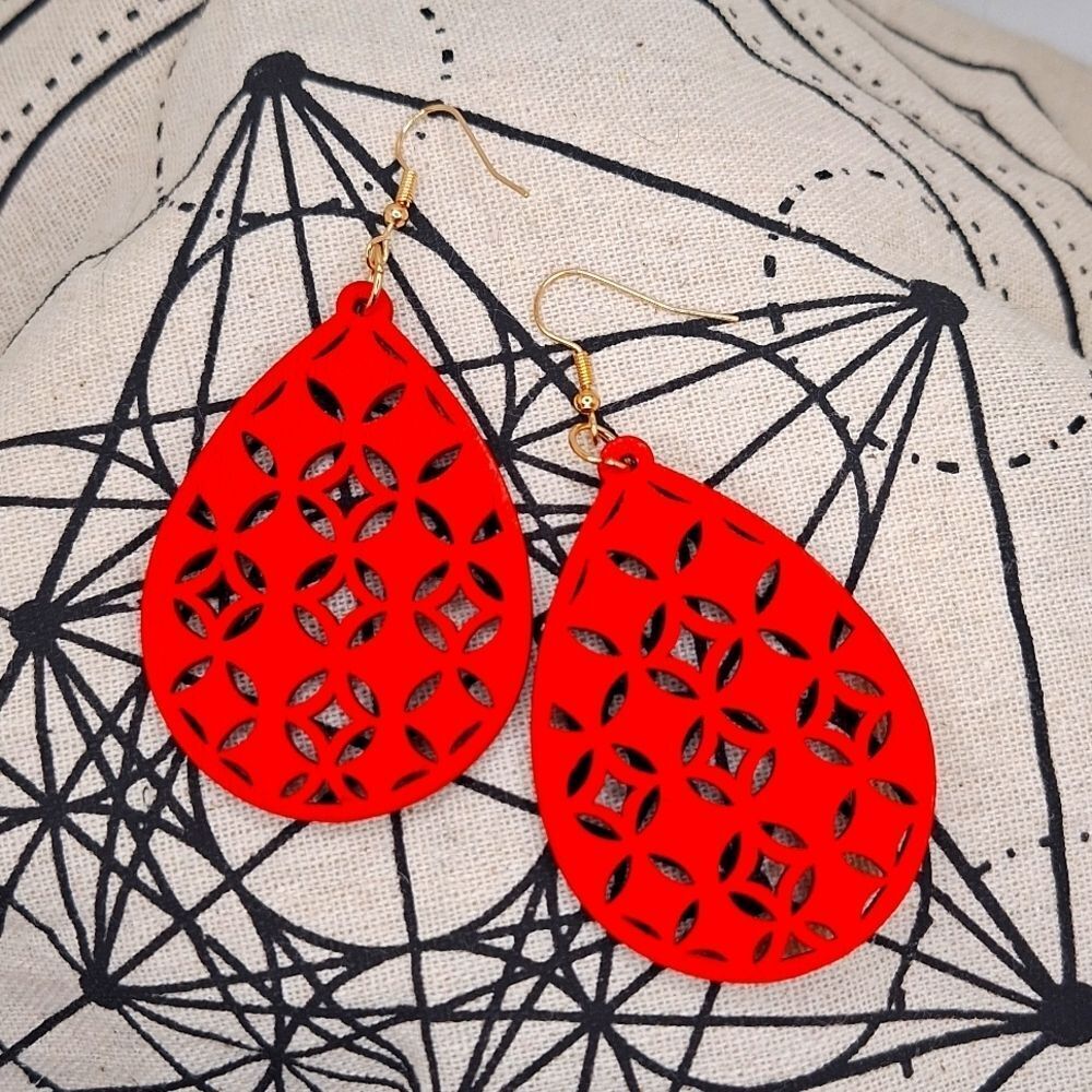 Red tear drop Wood Hollowed out earrings
